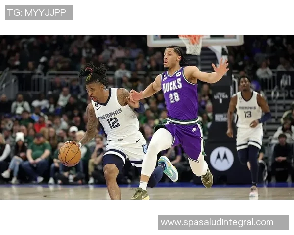 雄鹿大胜灰熊取得七连胜，续写辉煌篇章