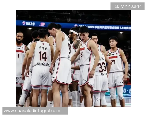 山西汾酒球员表现出色，助力球队夺得胜利