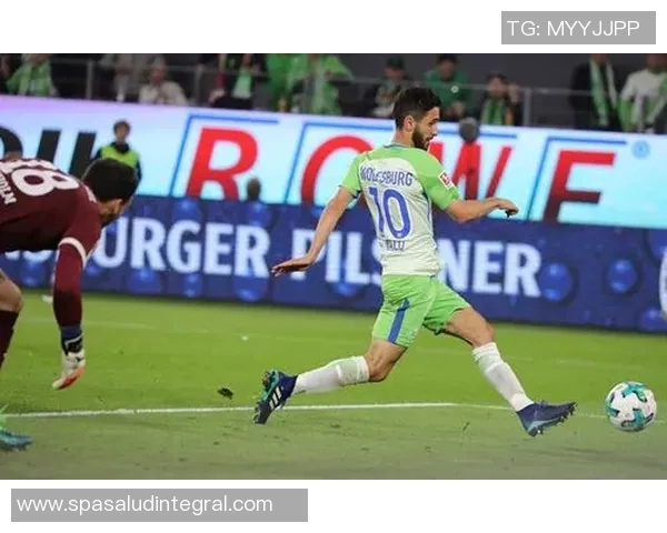 沃尔夫斯堡客场逆袭战胜柏林赫塔获关键胜利